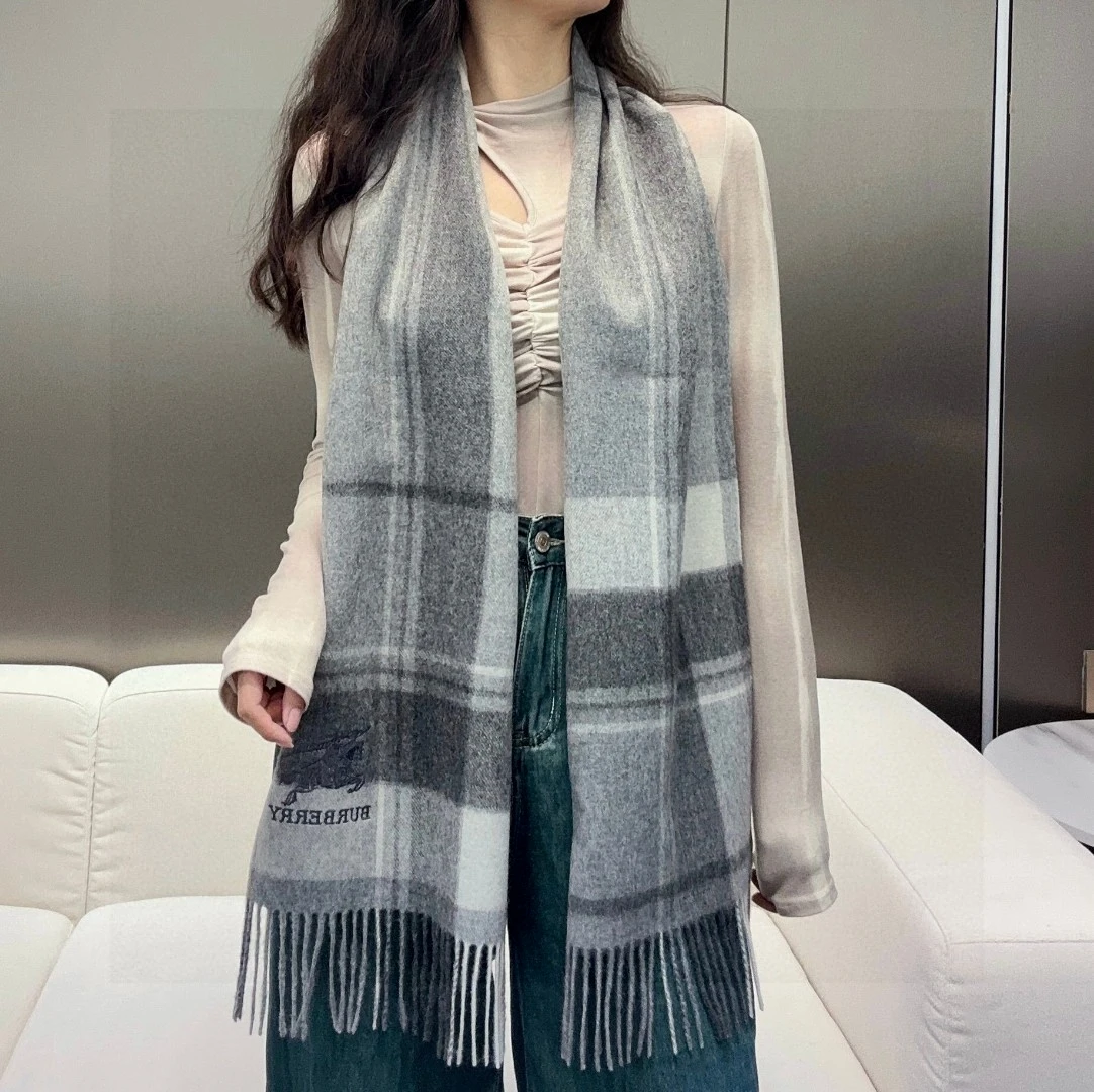 Burberry Scarves — f825667a