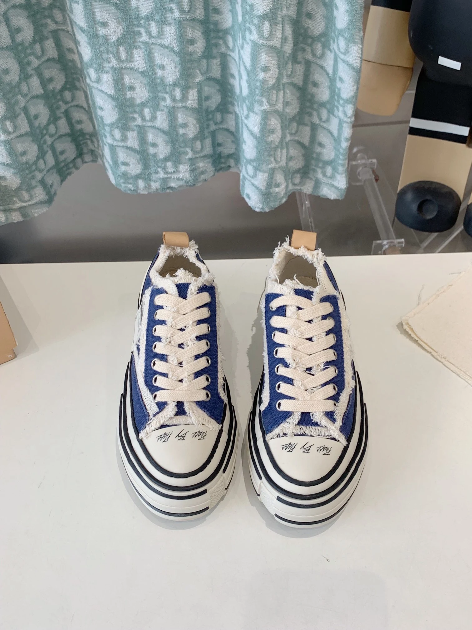 XVESSEL Sneakers — 8863e963