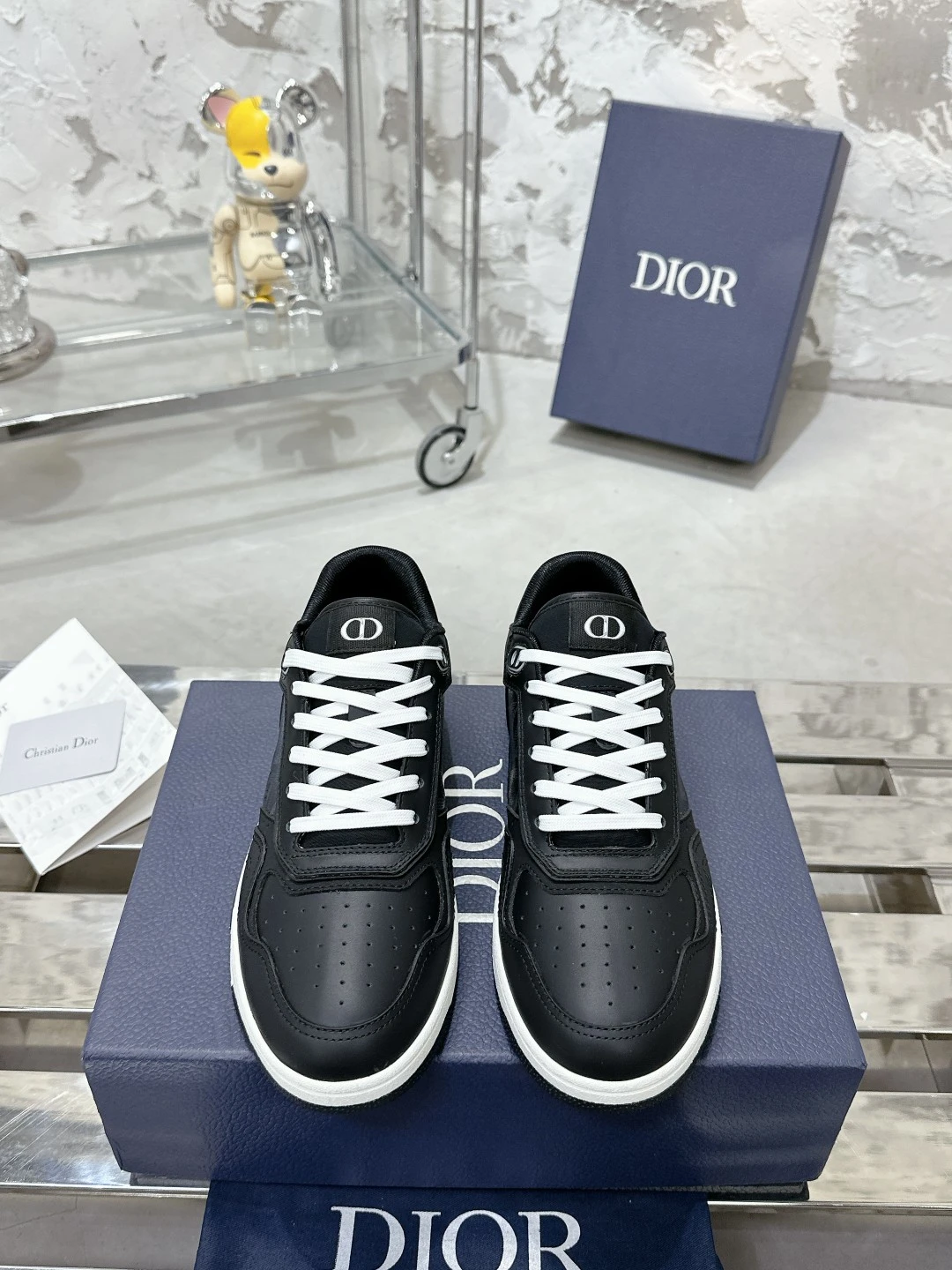 Dior Sneakers — 4cdfae8e