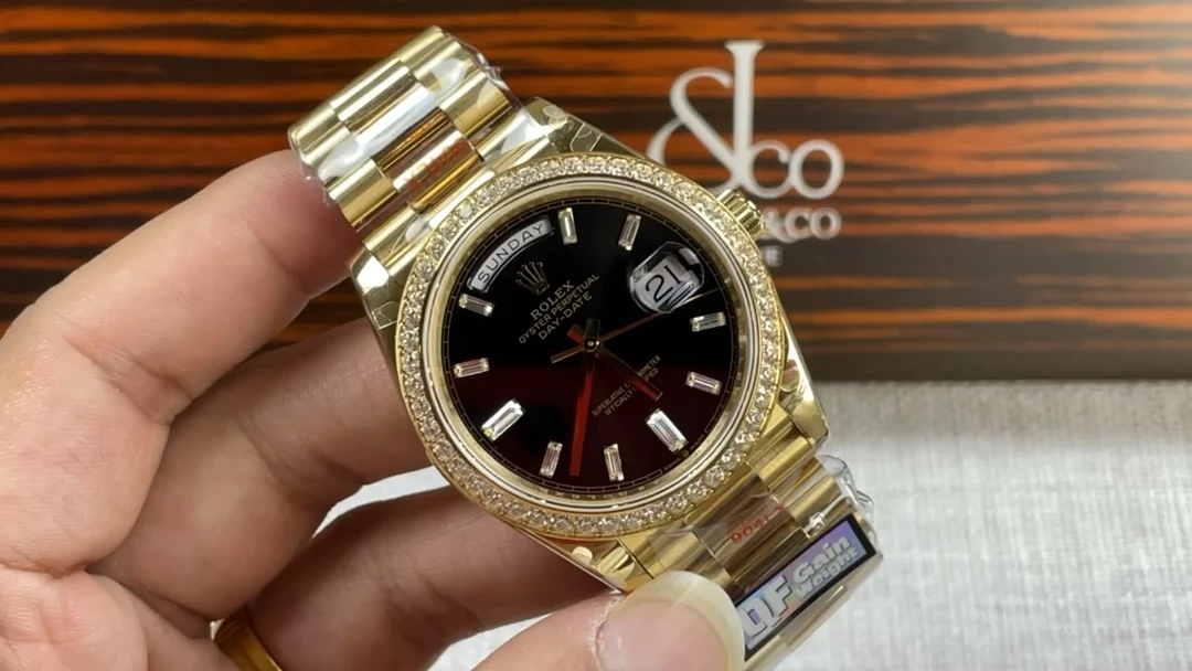 Rolex Watch — e165fa2a
