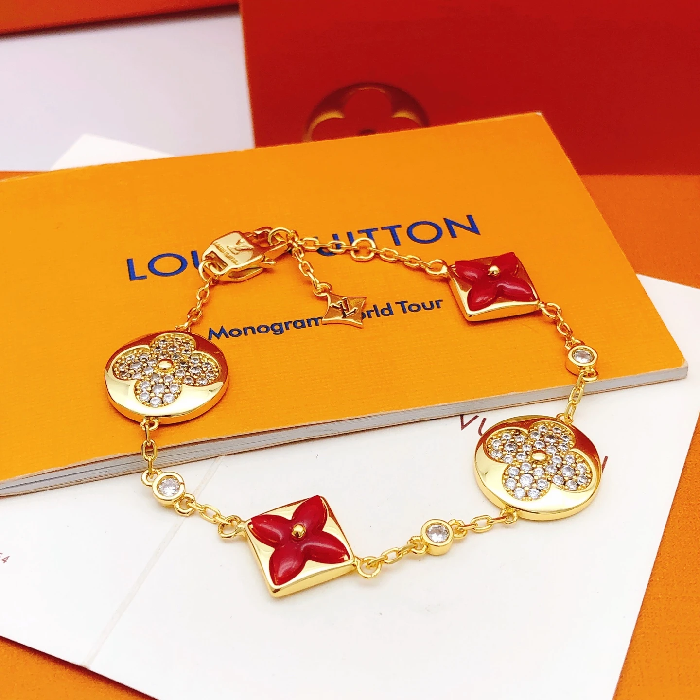 Louis Vuitton Bracelets — 0490261d
