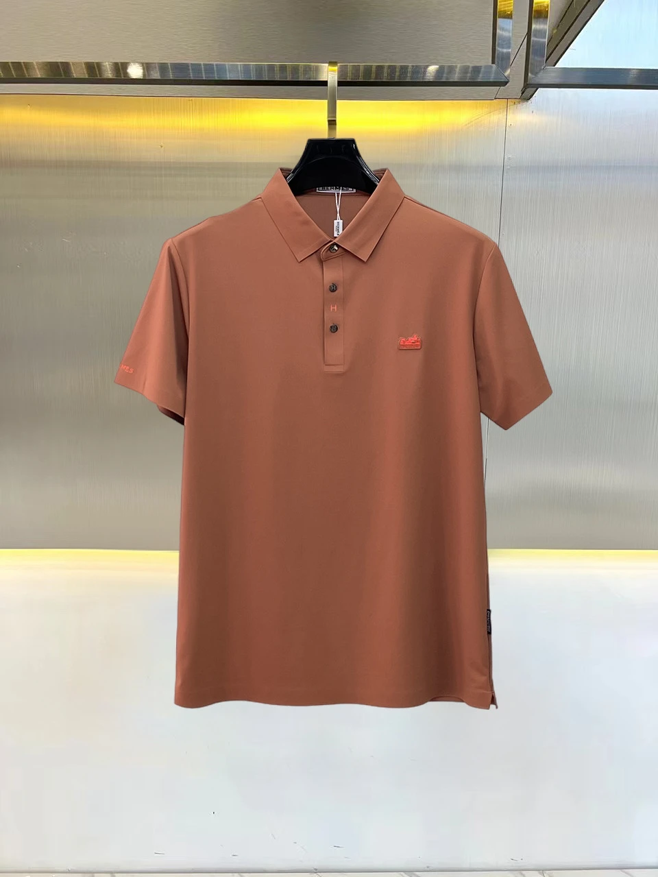 Hermès T-Shirt — a28de3f7