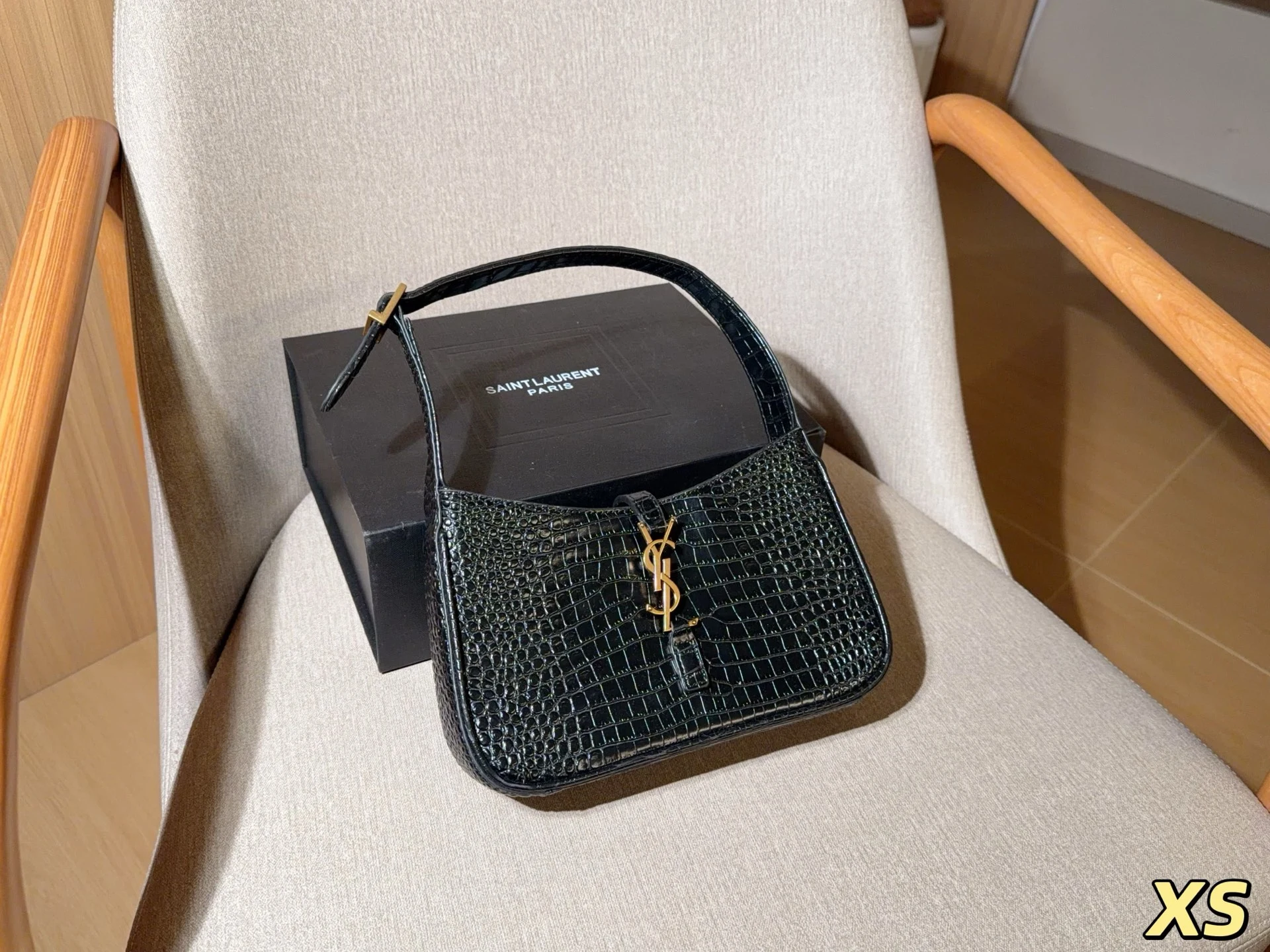 Saint Laurent Bag — f1264281