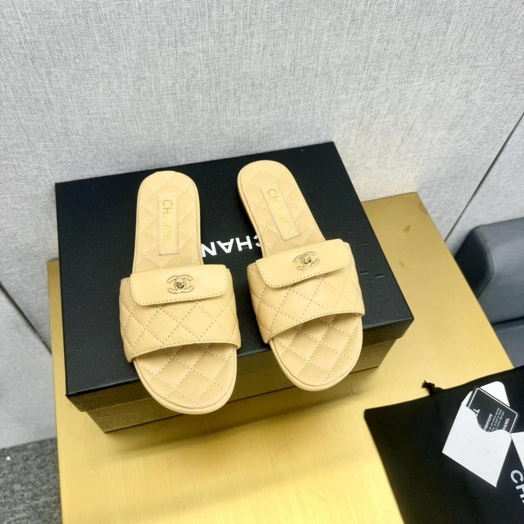 Chanel Slippers — dd5d73b7