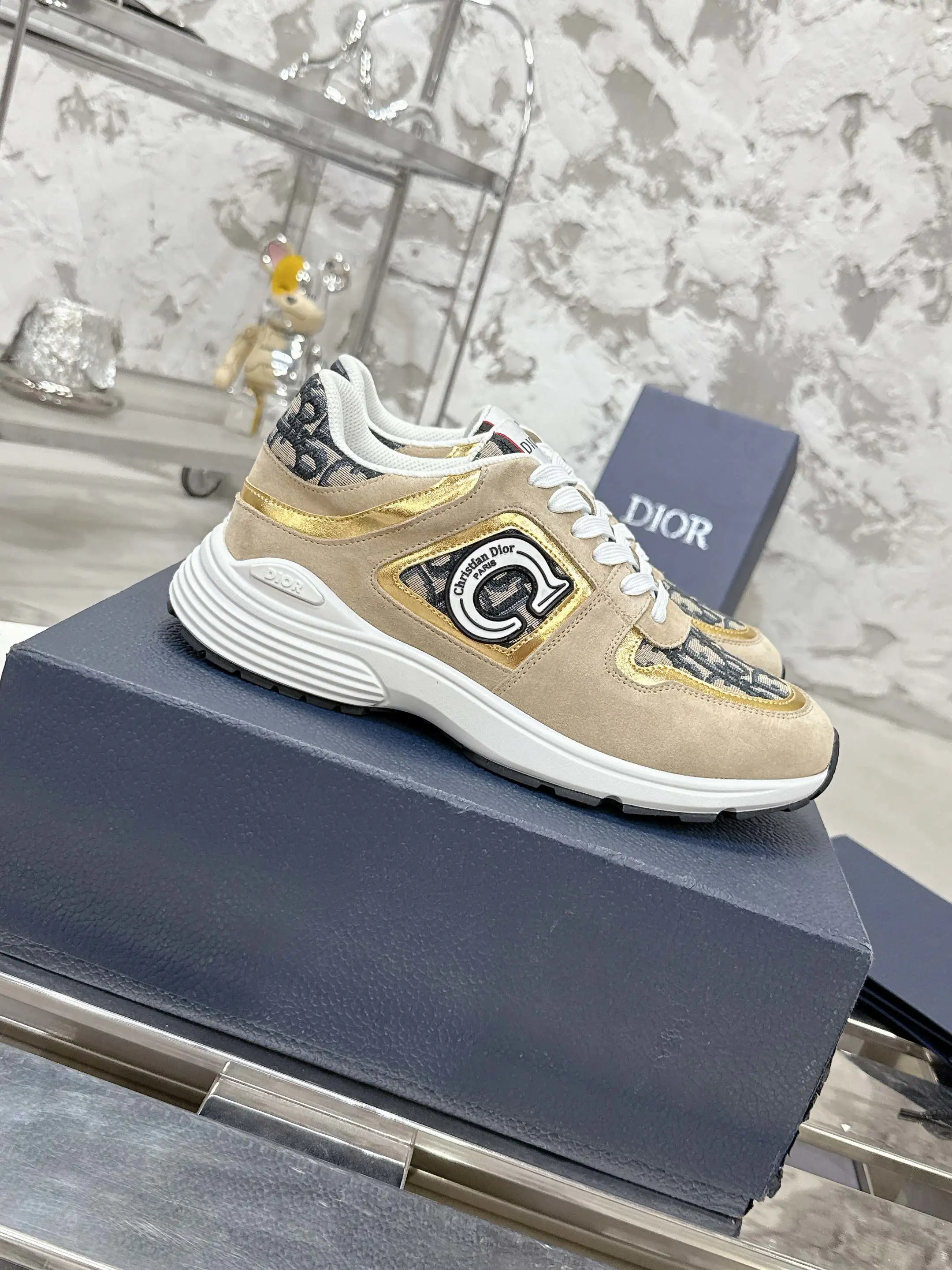 Dior Sneakers — 9431a6cc