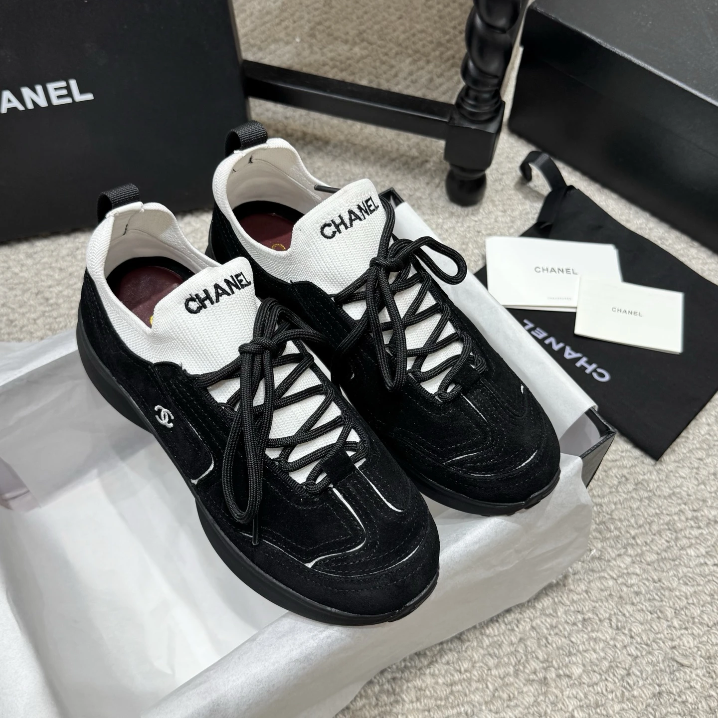 Chanel Sneakers — ced96f38