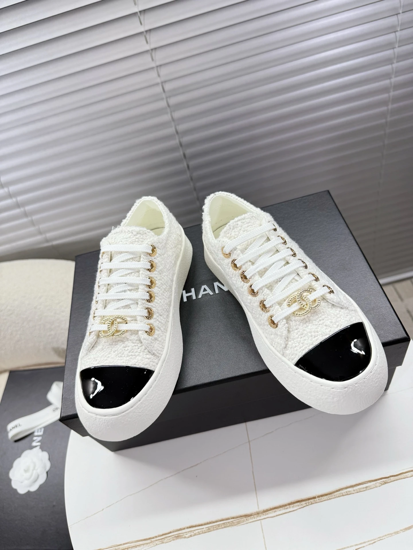 Chanel Sneakers — 75839c4a