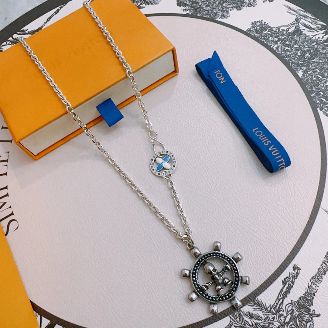 Louis Vuitton Necklaces — d818fd05