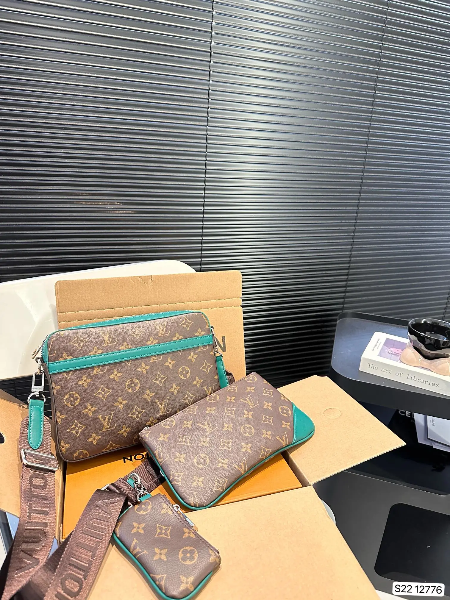 Louis Vuitton Bag — 45e9efc2