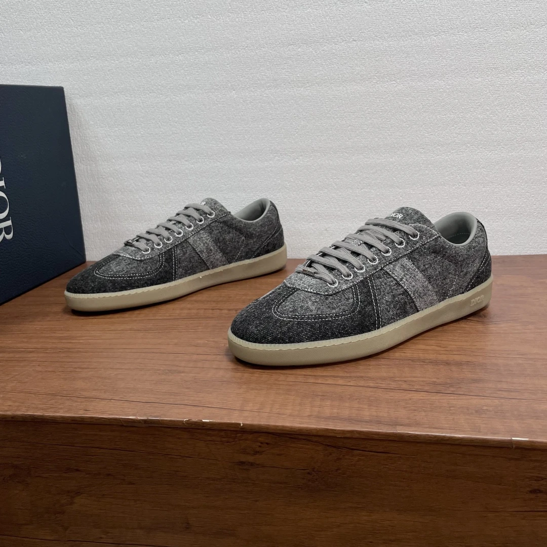 Dior Sneakers — dfc79ca4