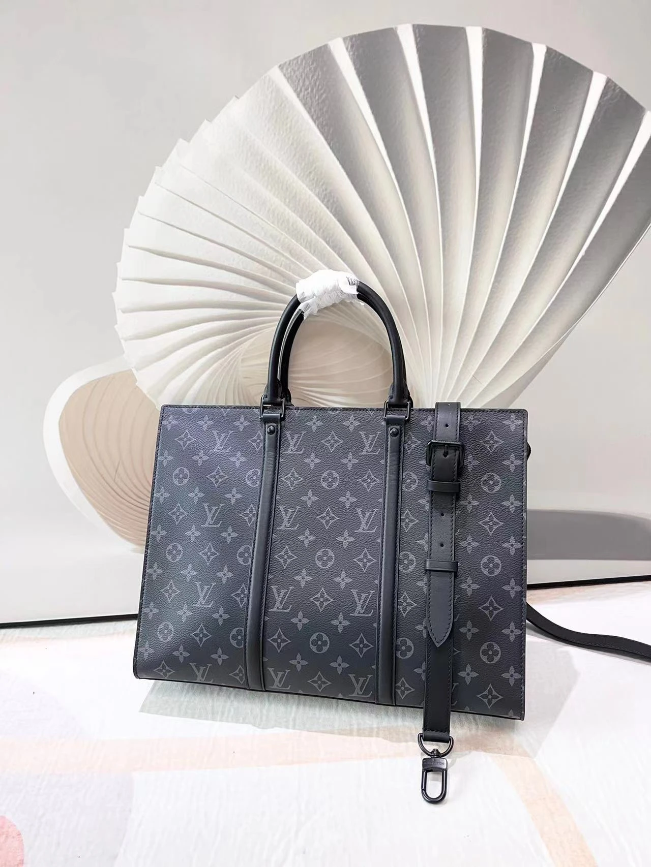 Louis Vuitton Bag — 54e615f7