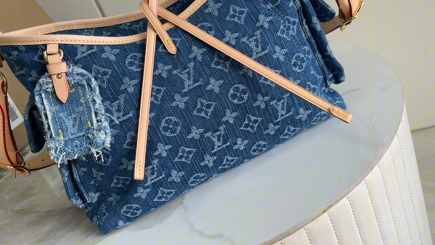 Louis Vuitton Bag — 9ec08daf