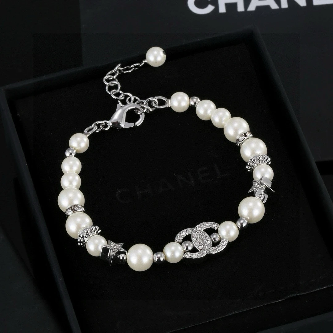 Chanel Jewellery — f99b4272