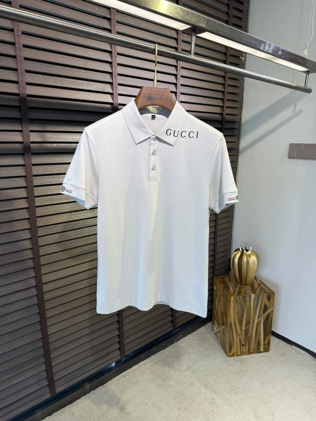 Gucci T-Shirt — acf6ebde