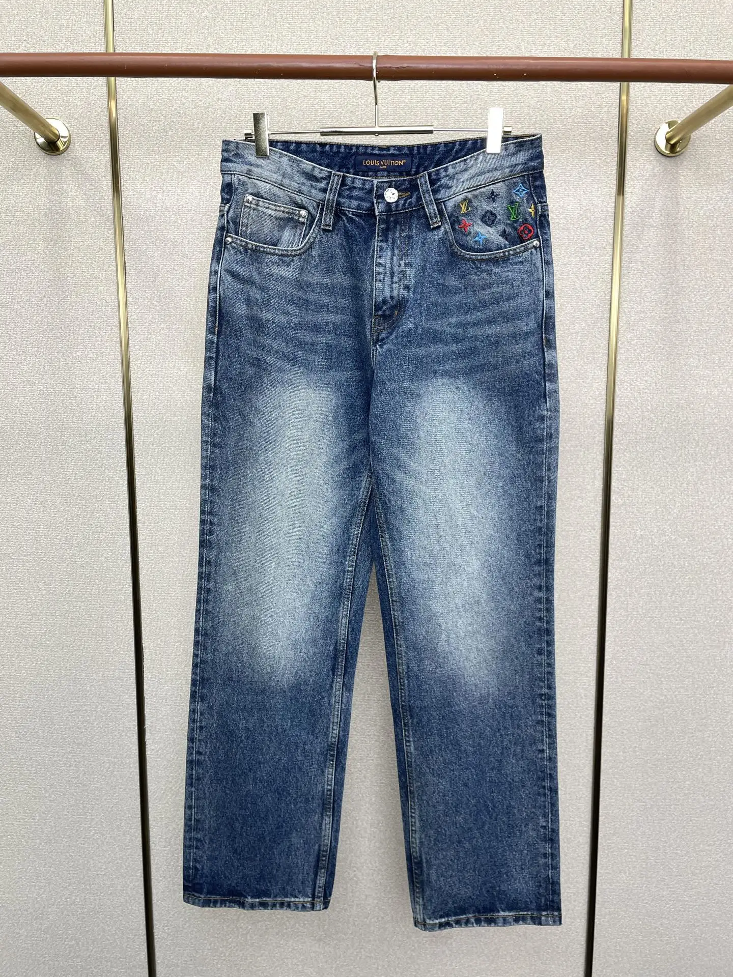 Louis Vuitton Jeans — a2b11c4a