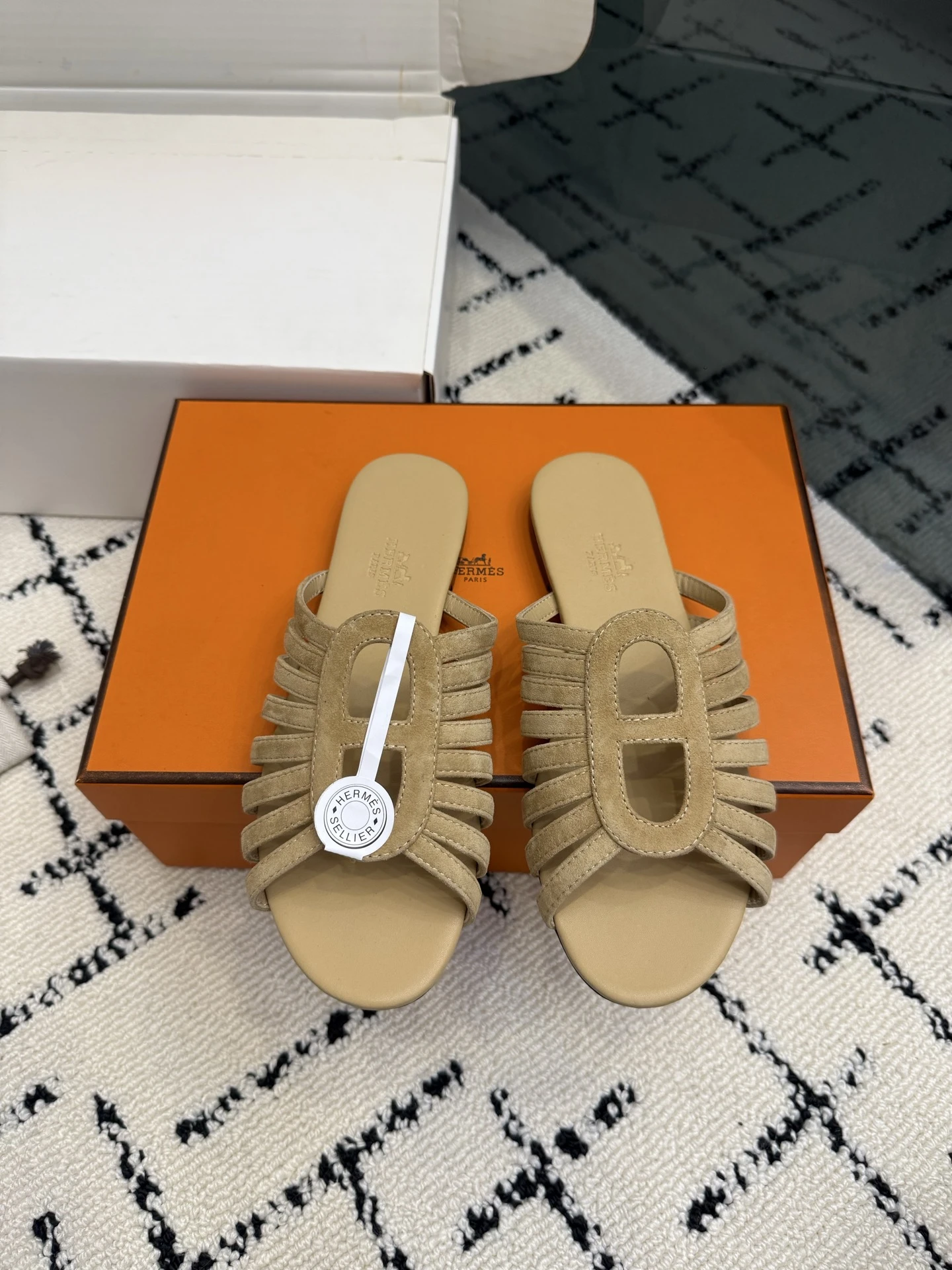 Hermès Sandals — 5fee9d73