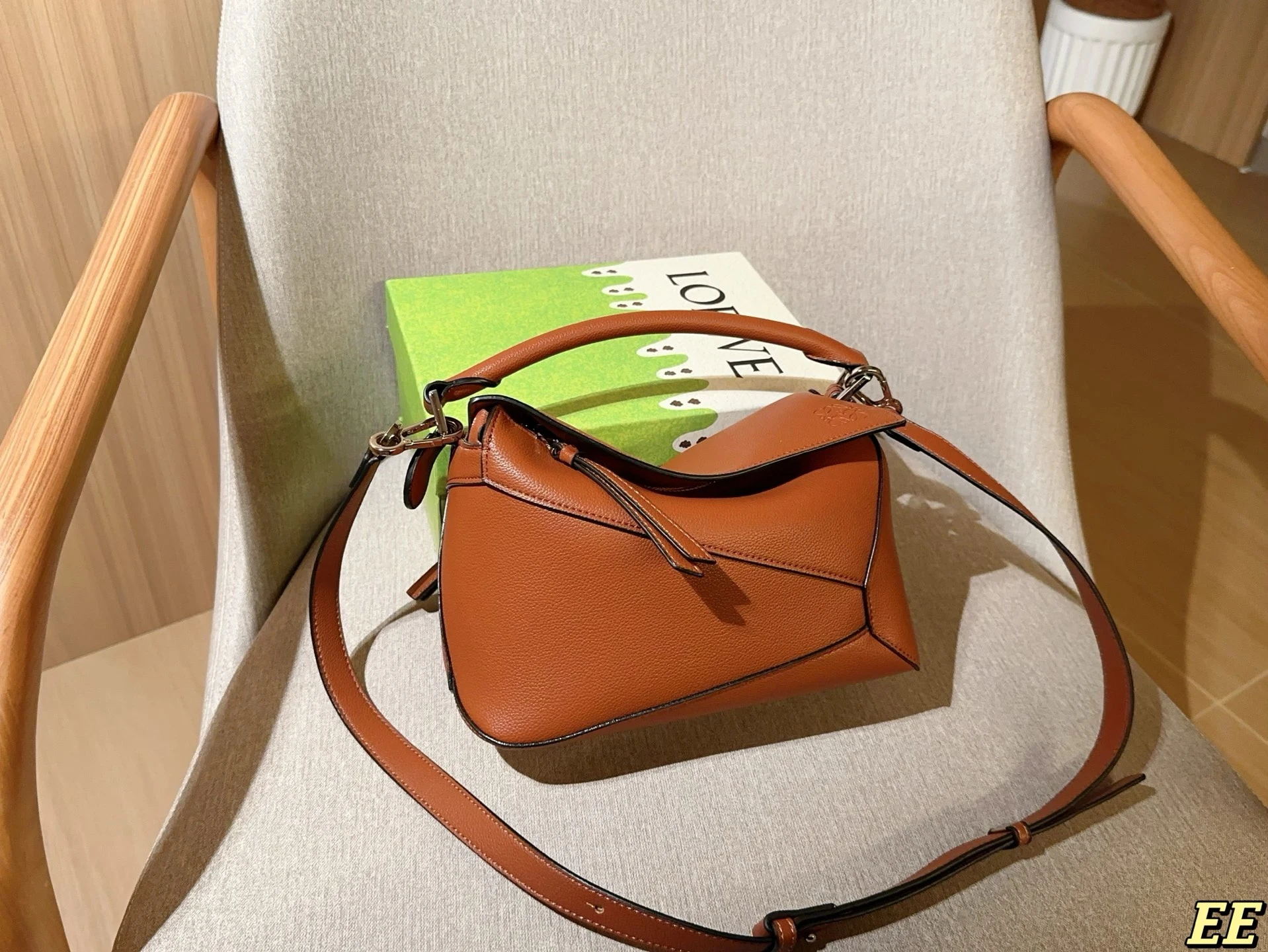 Loewe Bag — 7c81e45f