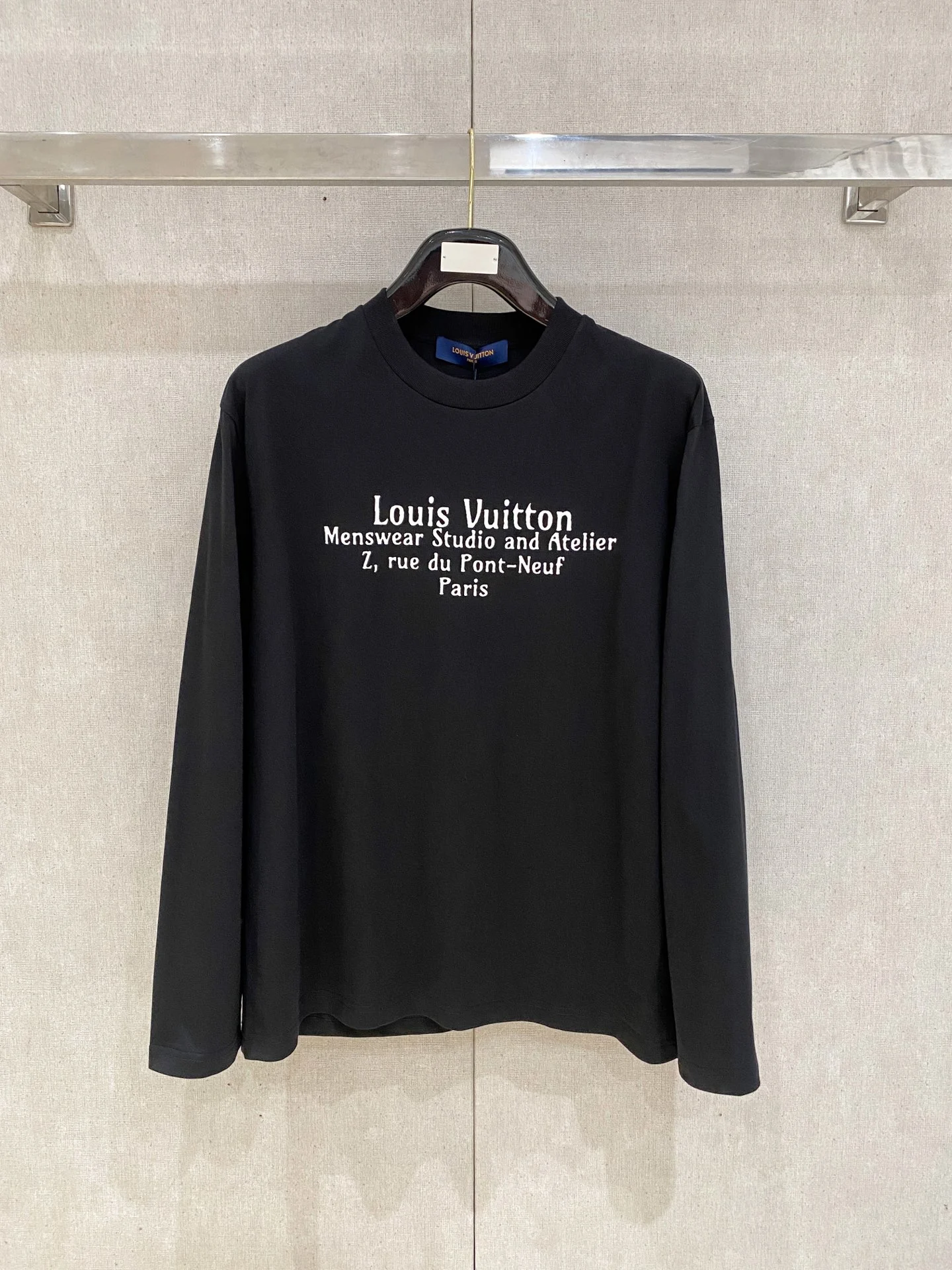 Louis Vuitton T-Shirt — c66c55fb