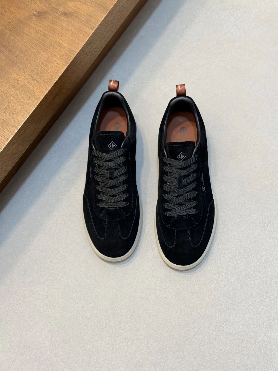 Loro Piana Sneakers — 26fe4327