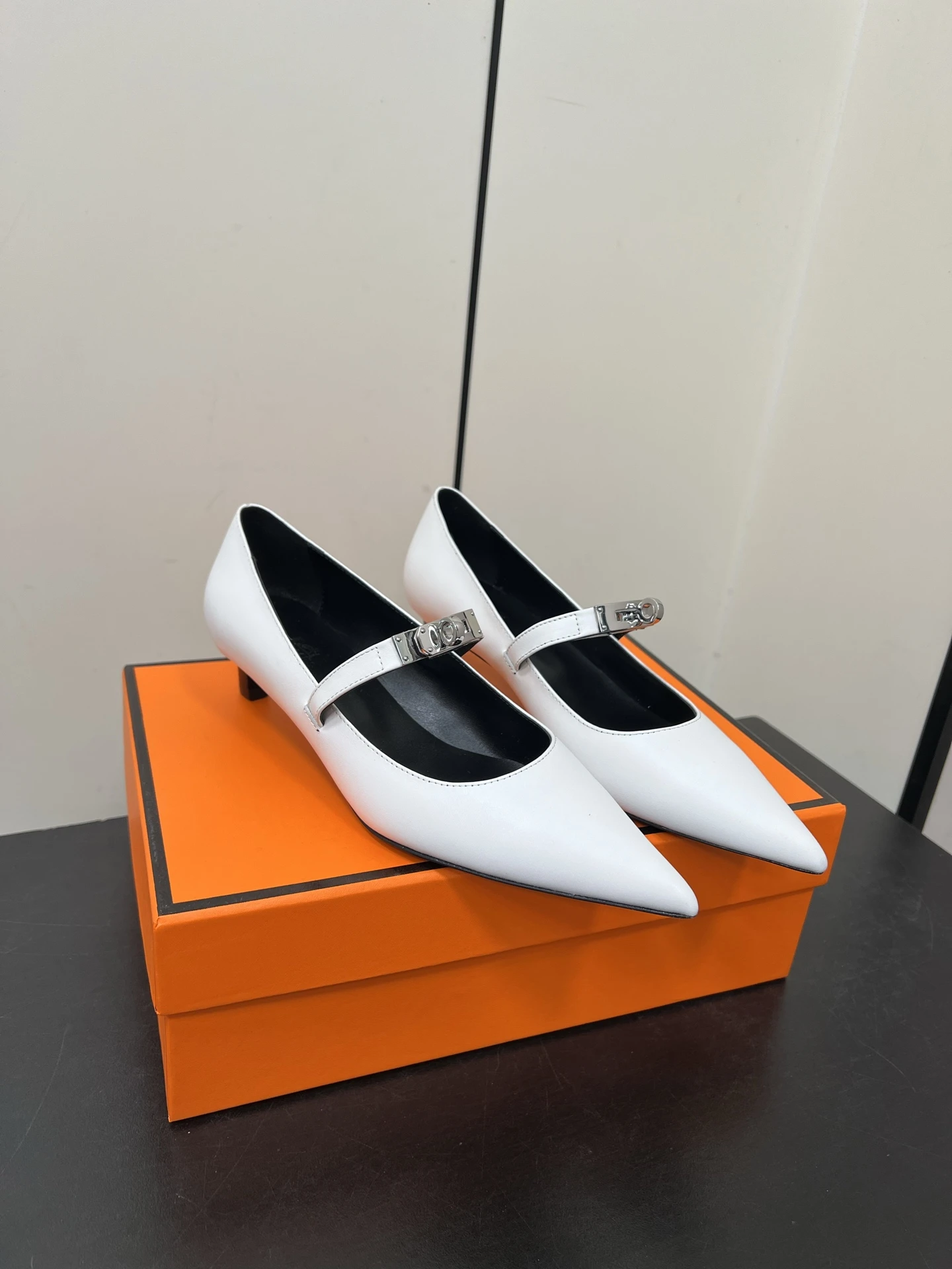 Hermès Shoes — ebb0f4f1