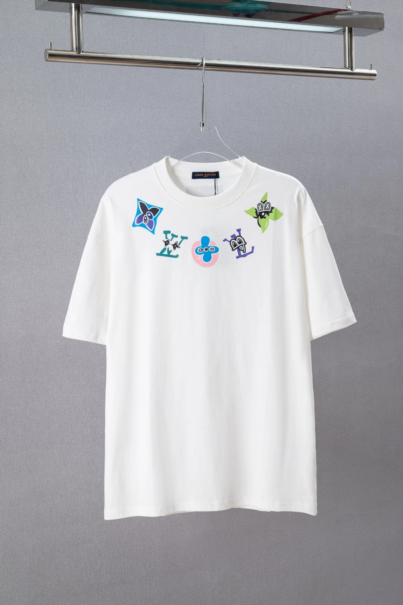 Louis Vuitton T-Shirt — ff267e44