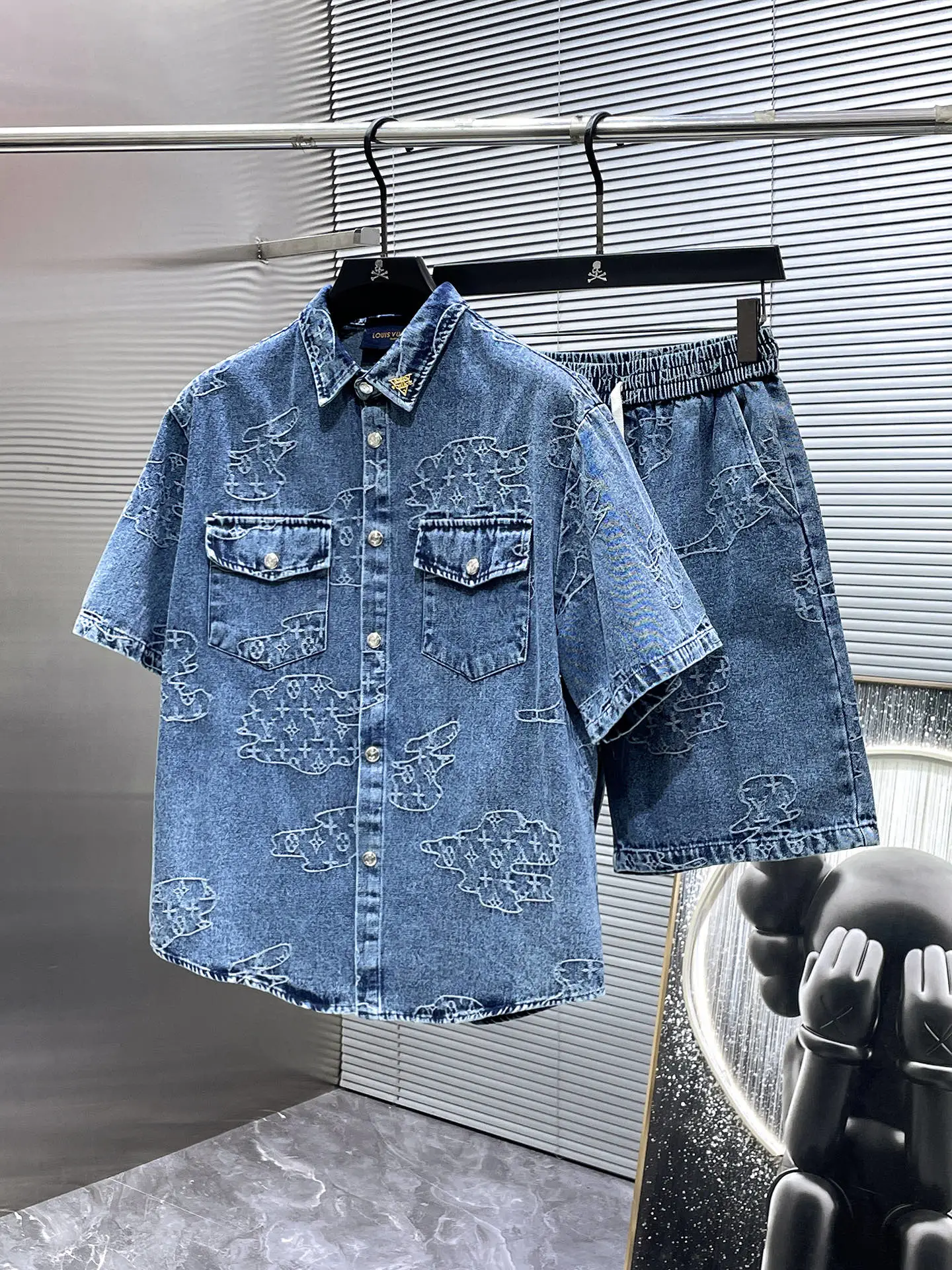 Louis Vuitton T-Shirt — 4096e3ae