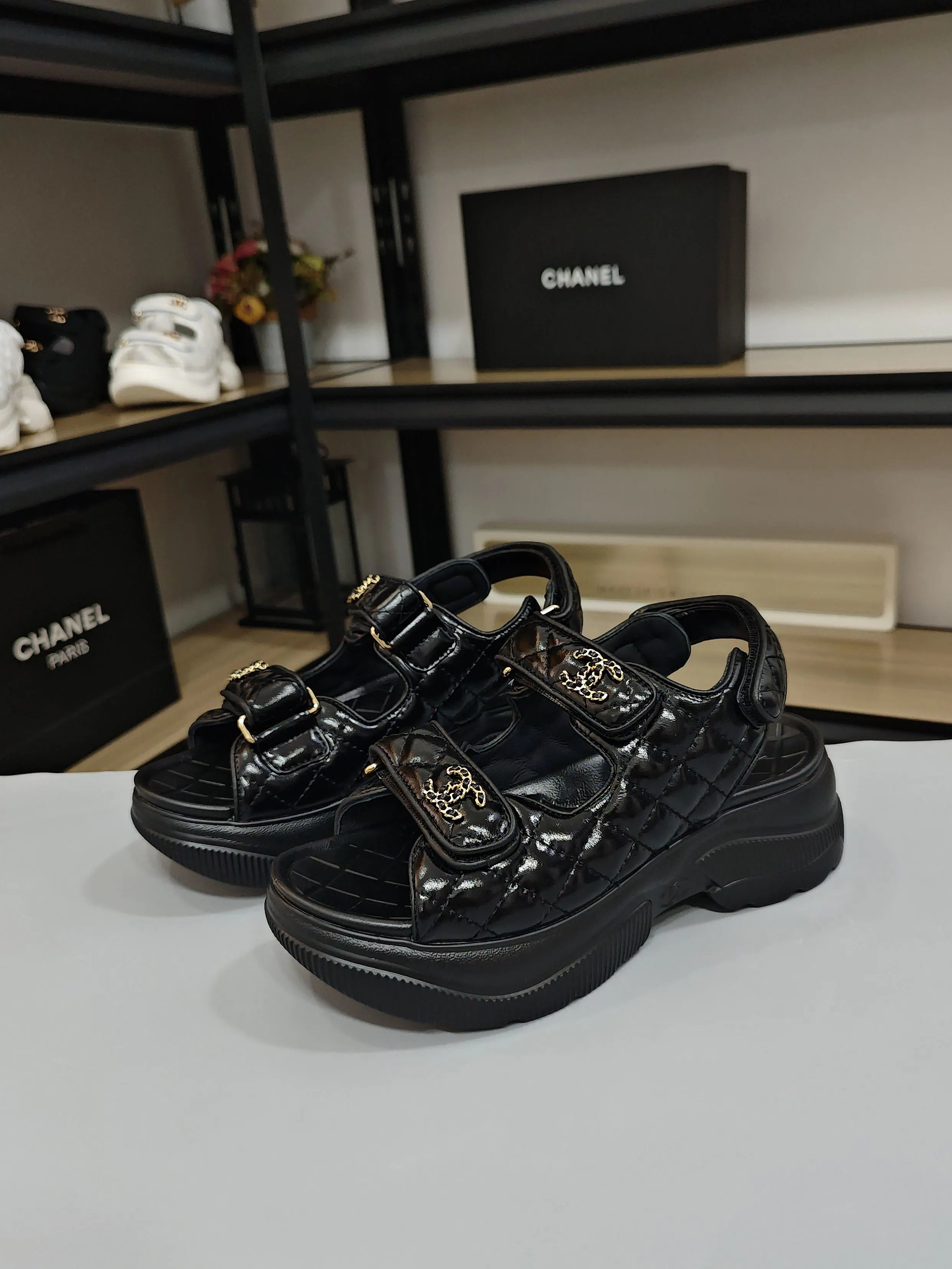 Chanel Sandals — 2fdb996f