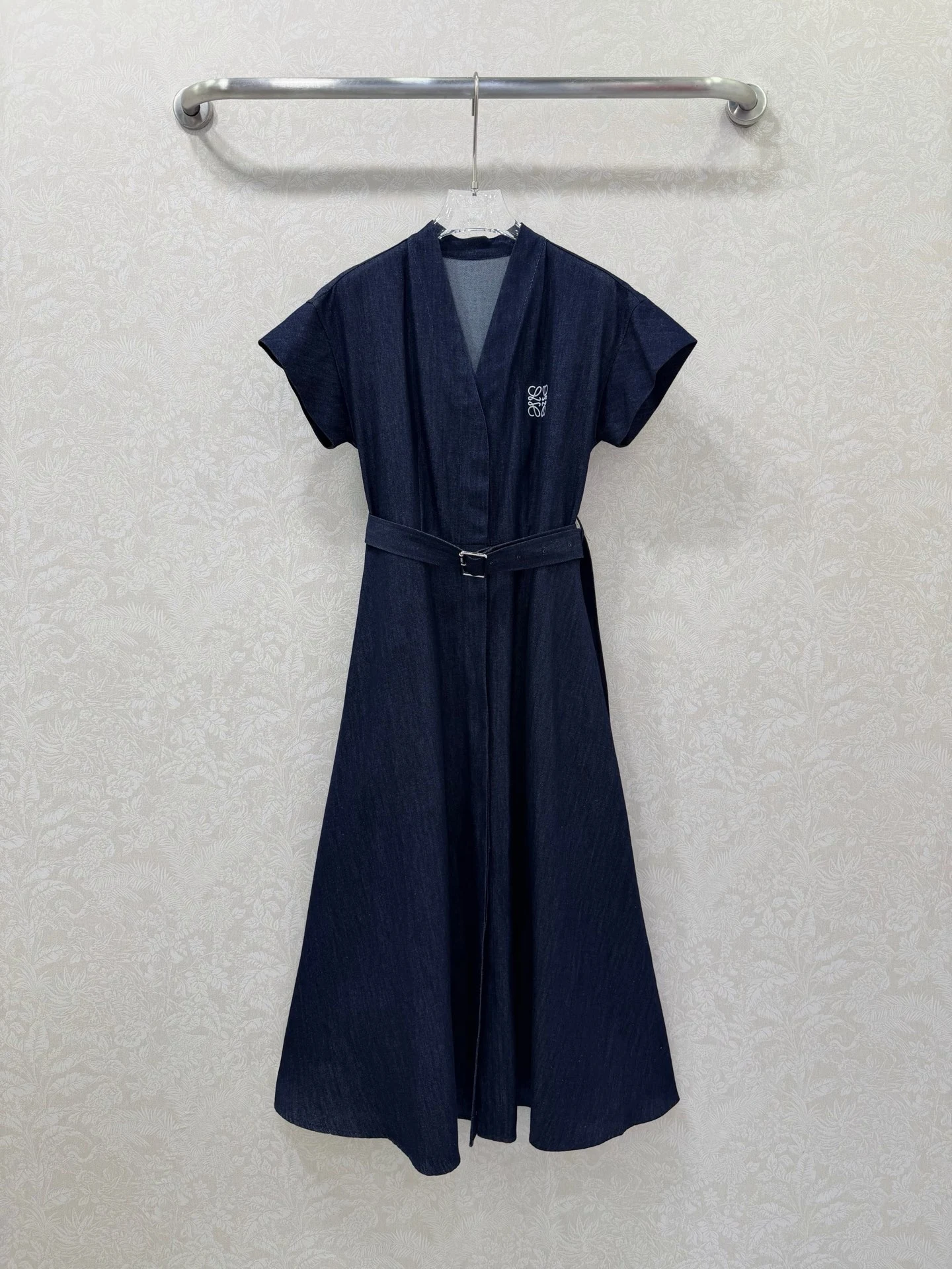 Dresses — b92e95ea