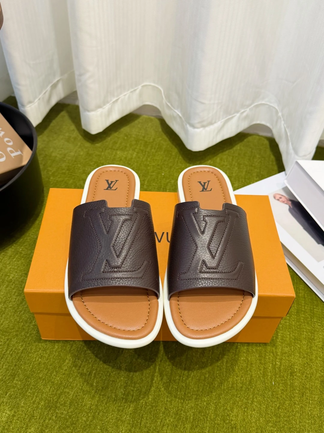 Louis Vuitton Slippers — 63a74e9b