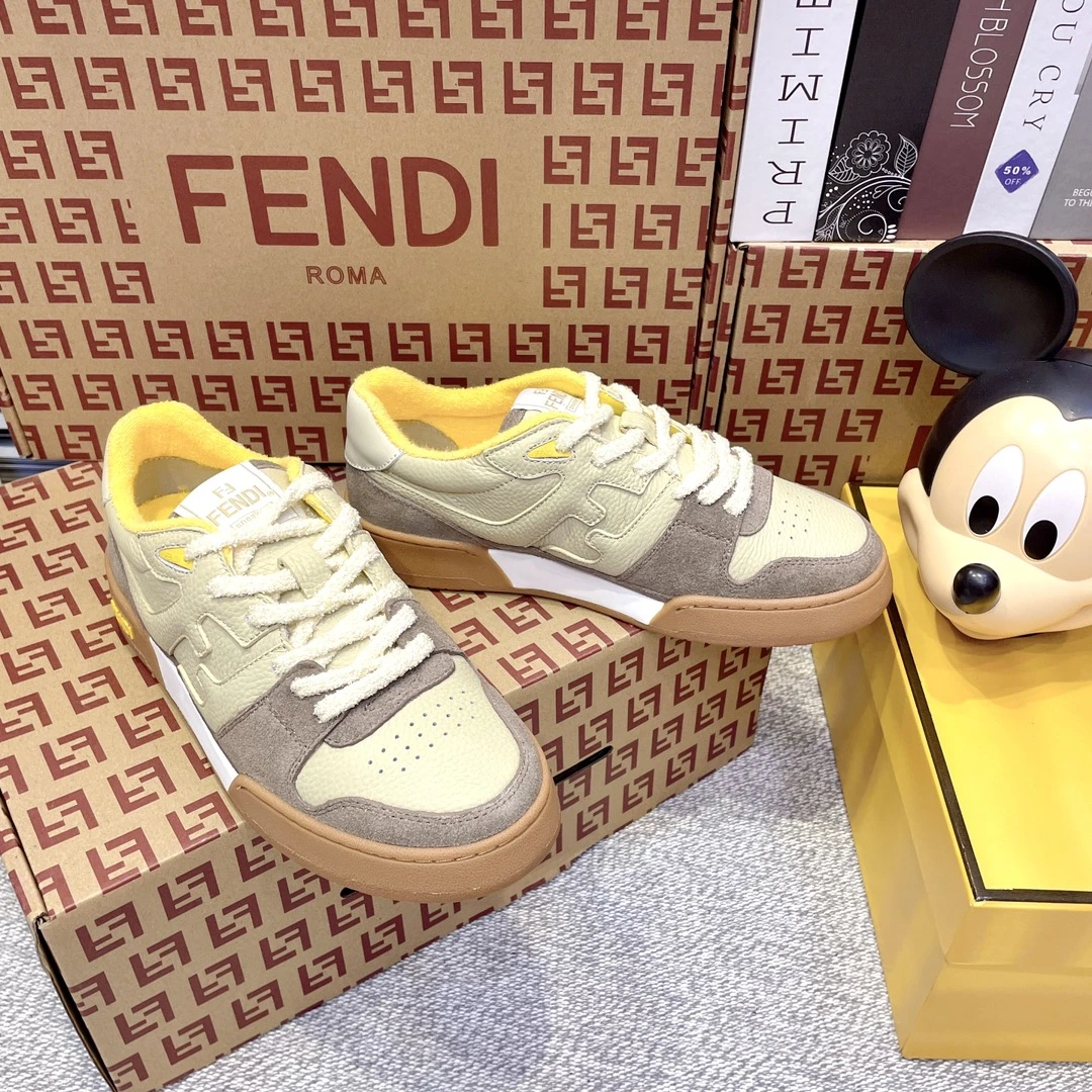 Fendi Sneakers — 561ff6aa