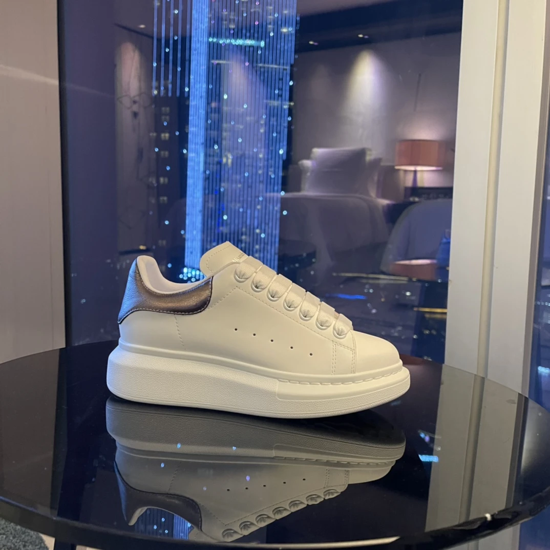 Alexander McQueen Sneakers — b3d08902