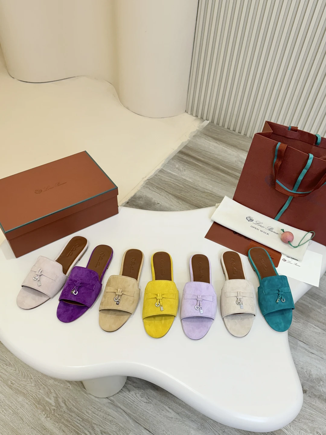 Loro Piana Slippers — f467e393
