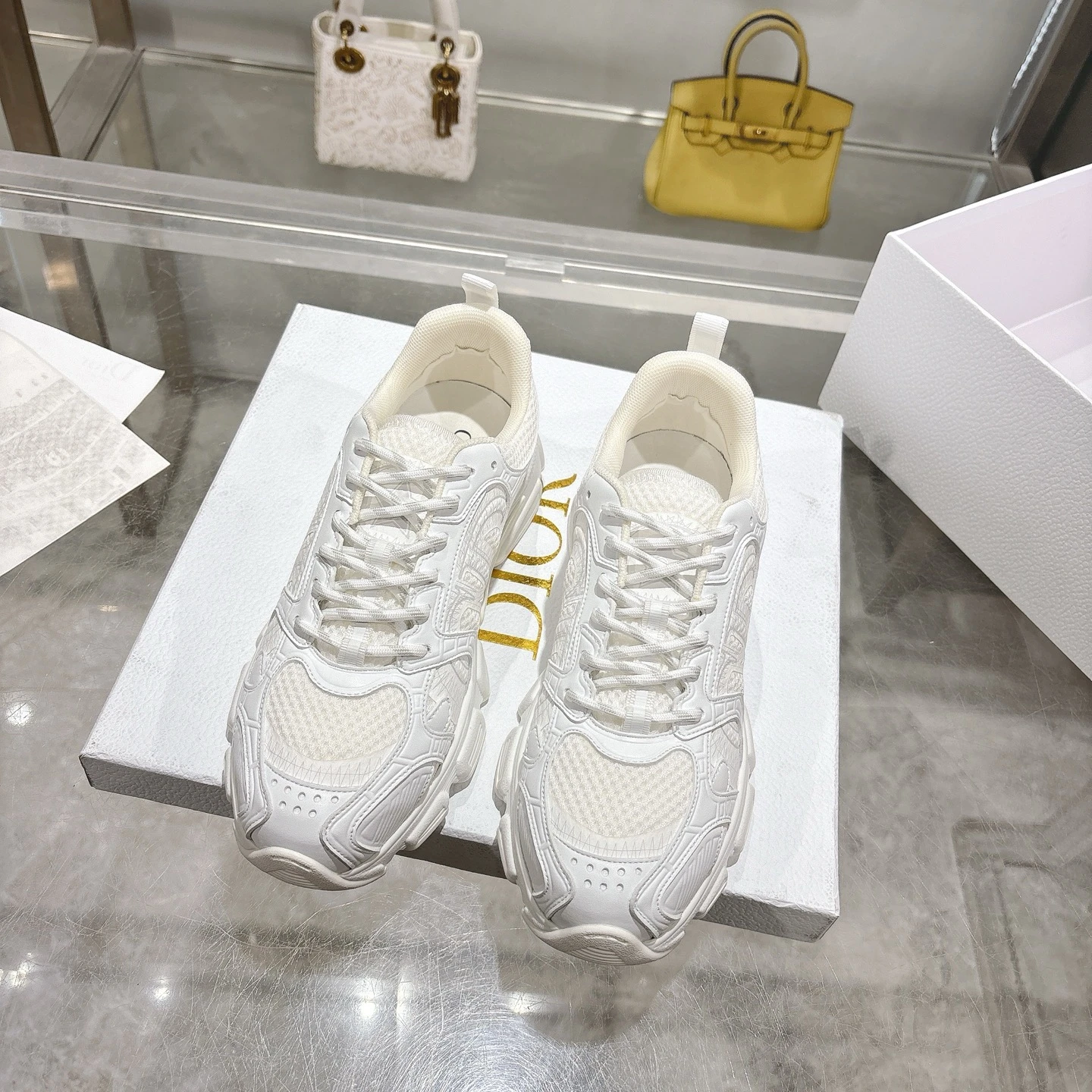 Dior Sneakers — 4ee771b6