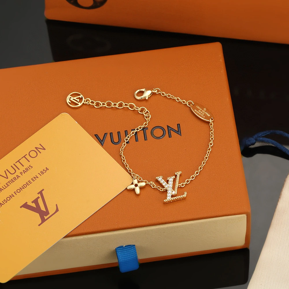 Louis Vuitton Bracelets — 17496dd7