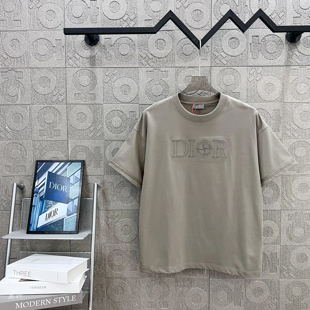 Dior T-Shirt — 2f8fcfc3