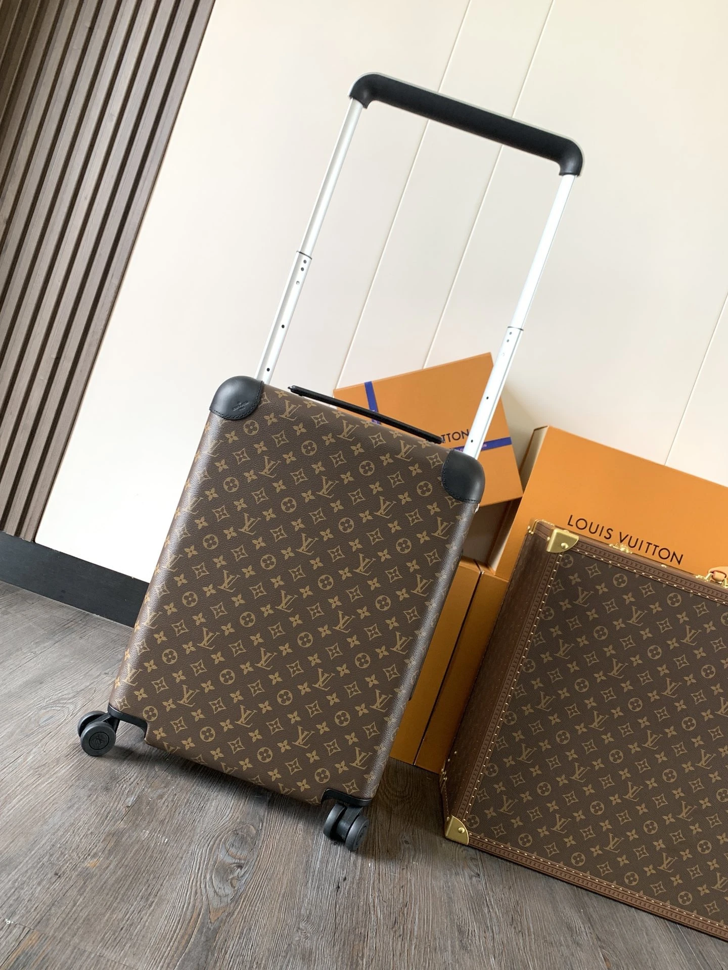 Luggage — 0301ca83
