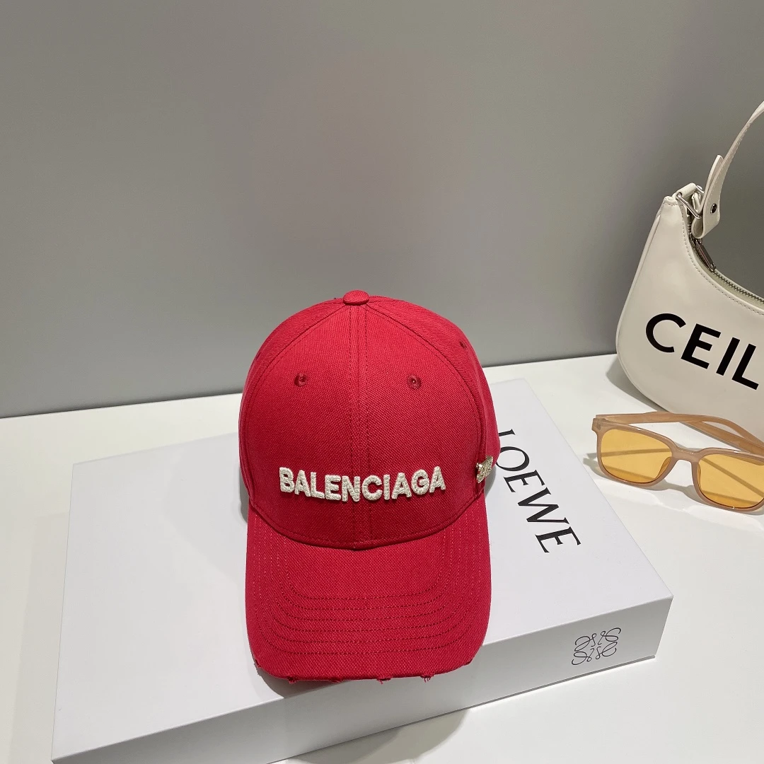 Balenciaga Hat — dceb5fbf