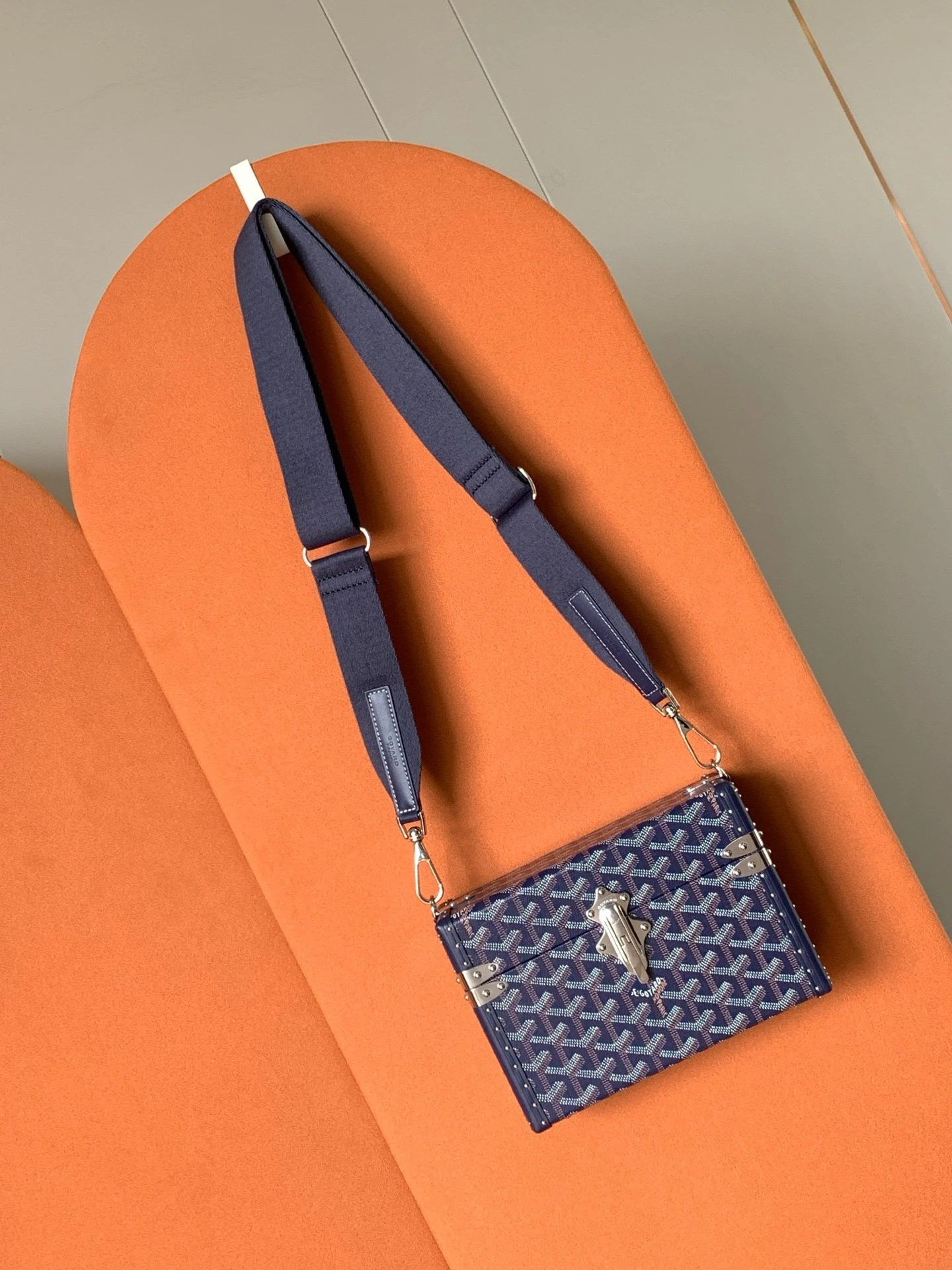 Goyard Crossbody Bags — e097cac4