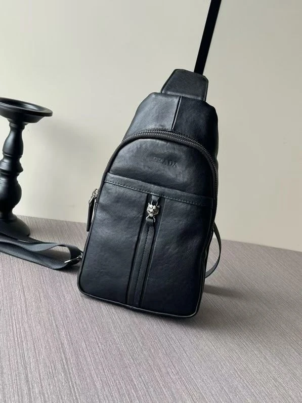 Prada Bag — b330e764