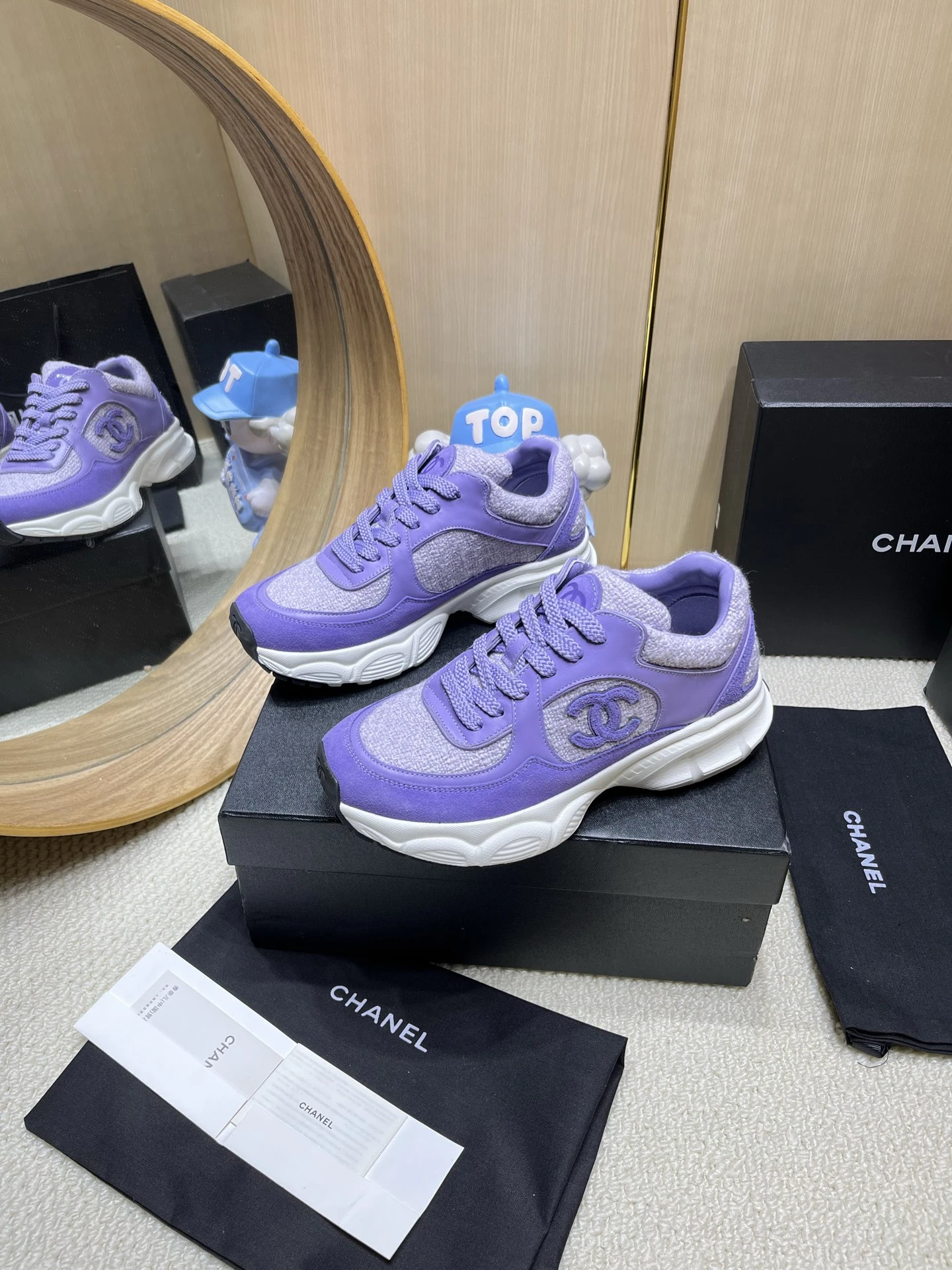 Chanel Sneakers — b679949d