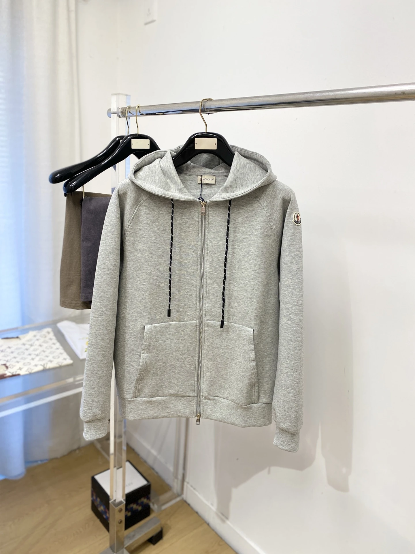 Moncler Sweatshirts — b1146756
