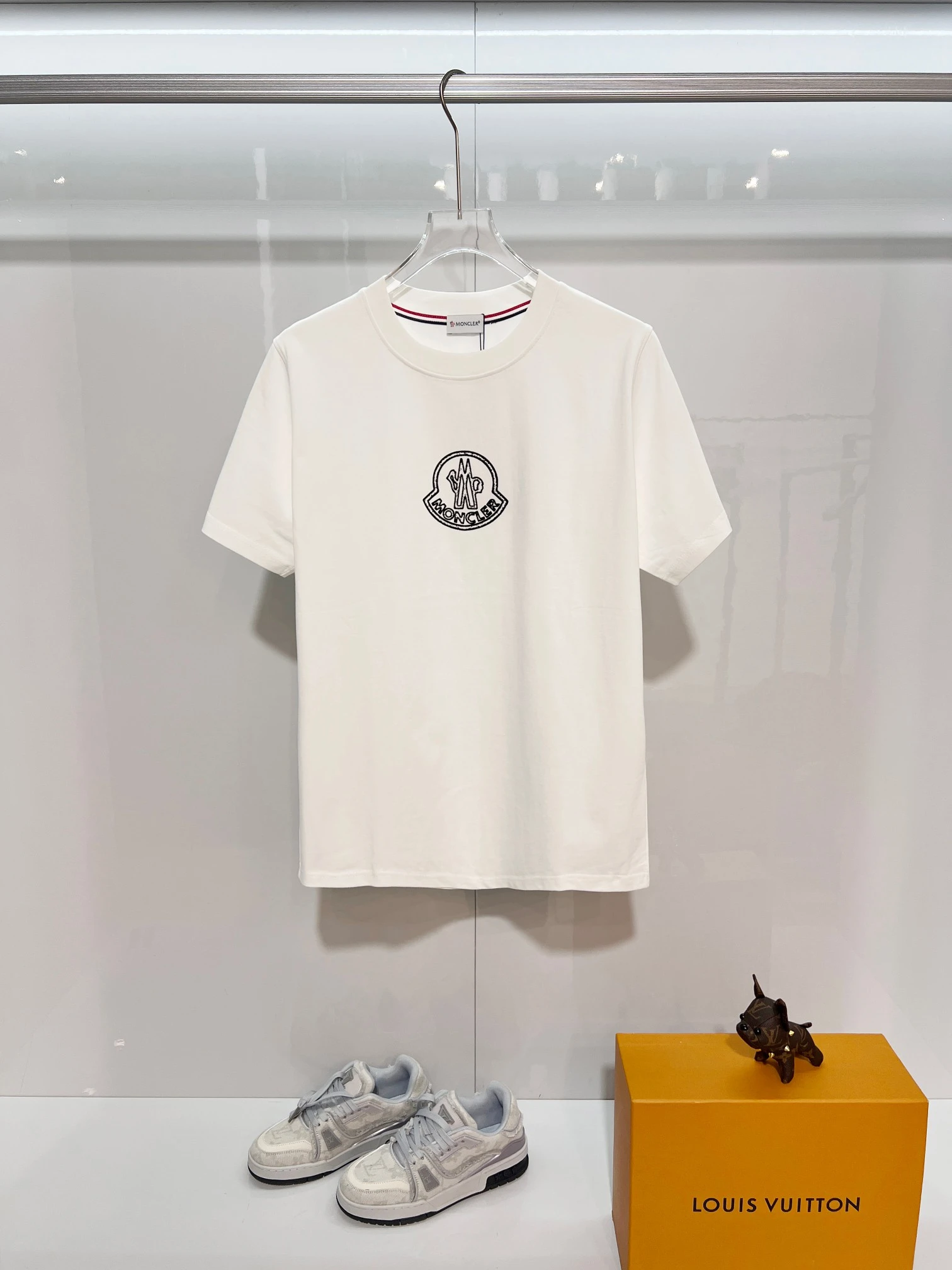 Moncler T-Shirt — 45af6602