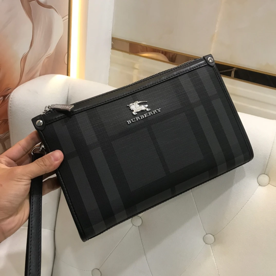 Burberry Bag — 5a8ea171