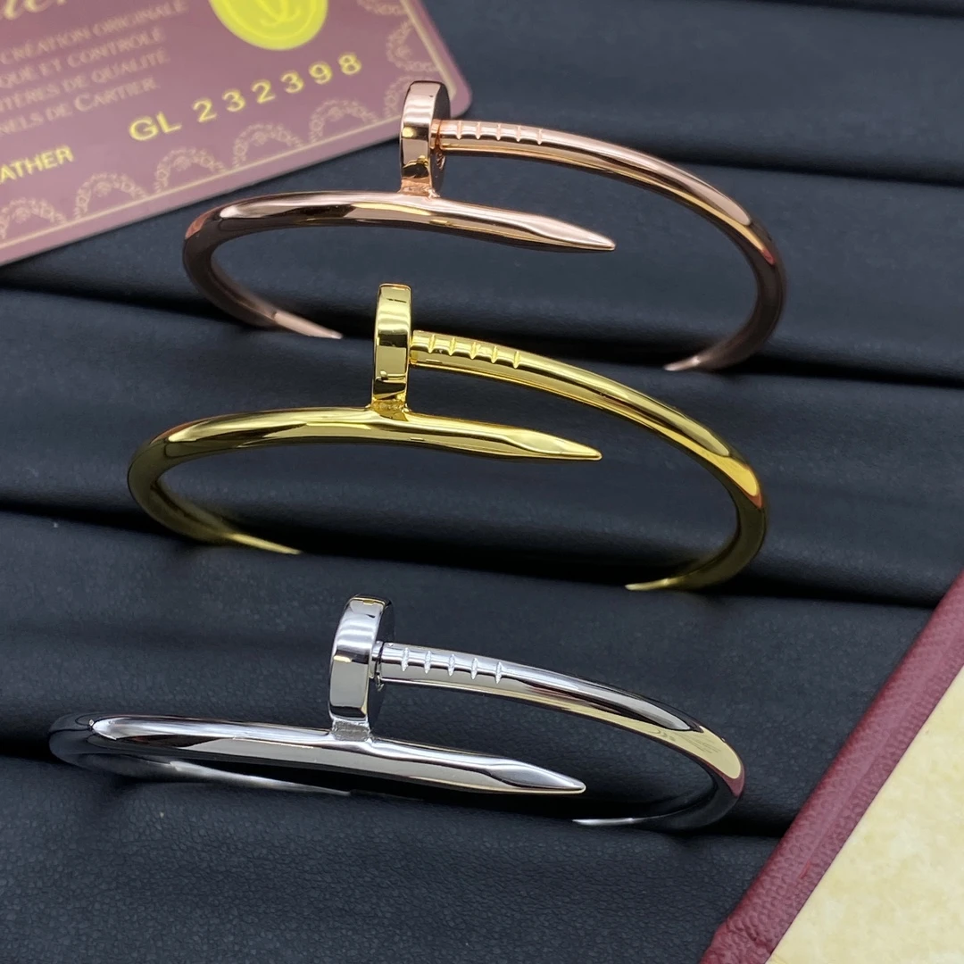 Cartier Bangles — 30911ced