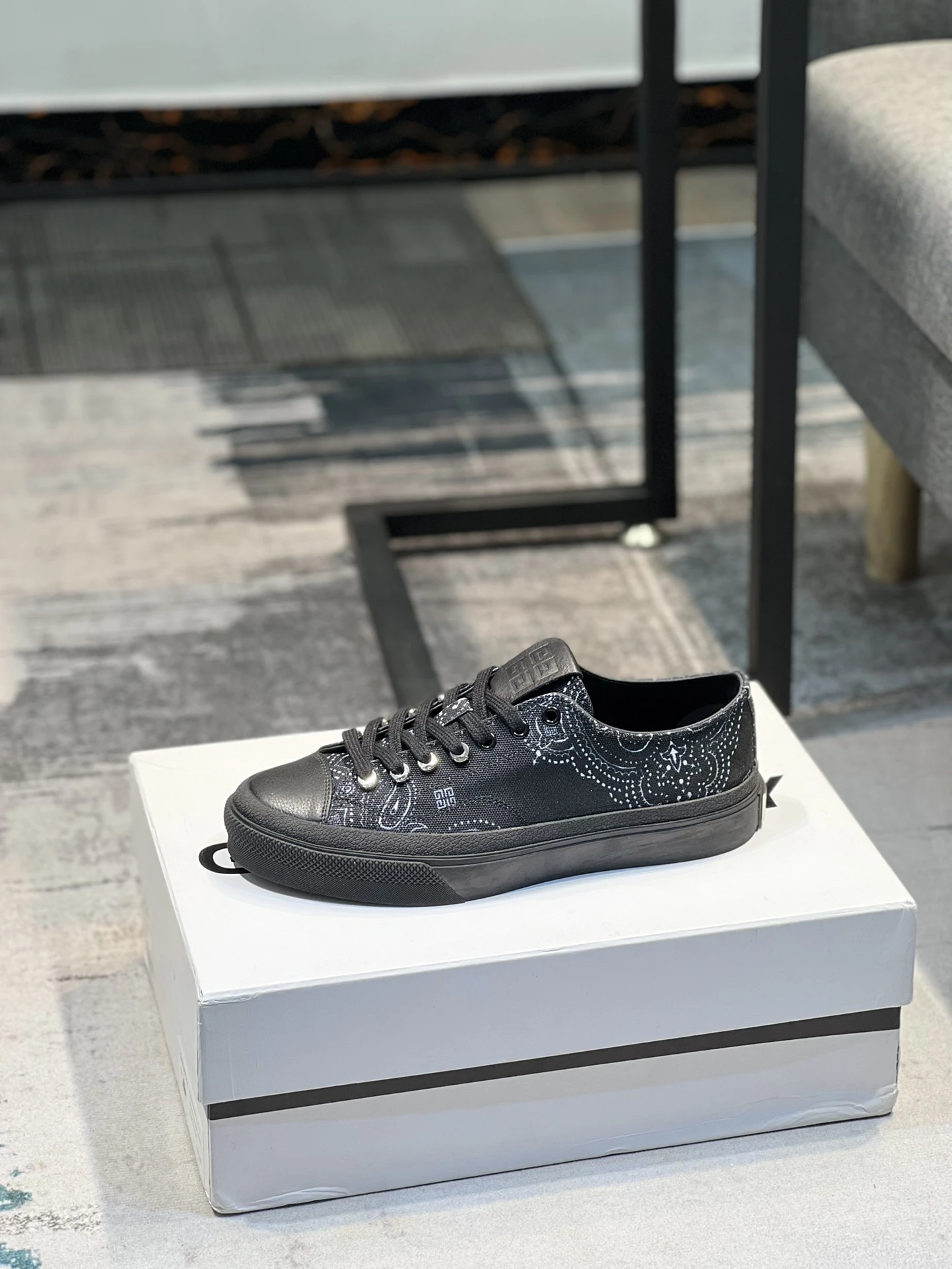 Givenchy Shoes — 9de8eabf