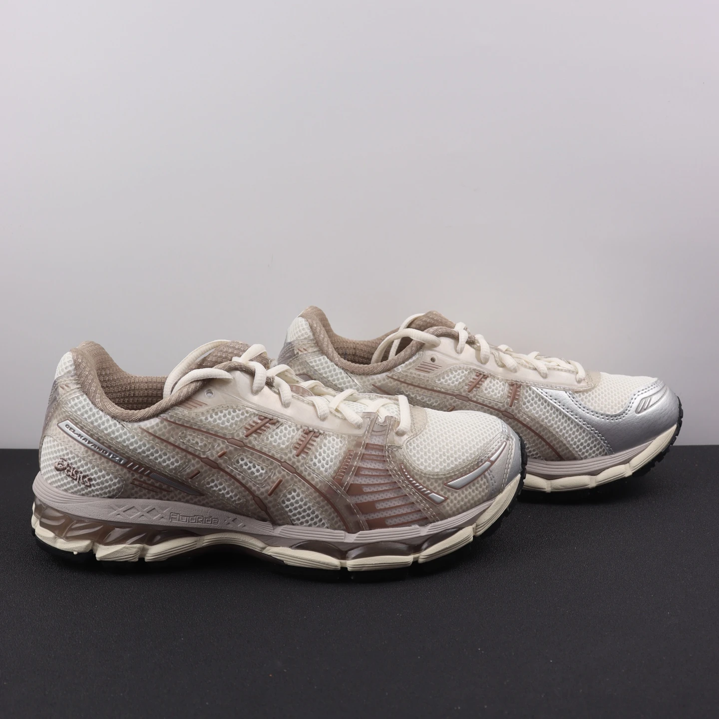 Asics Shoes — f6b8a19e