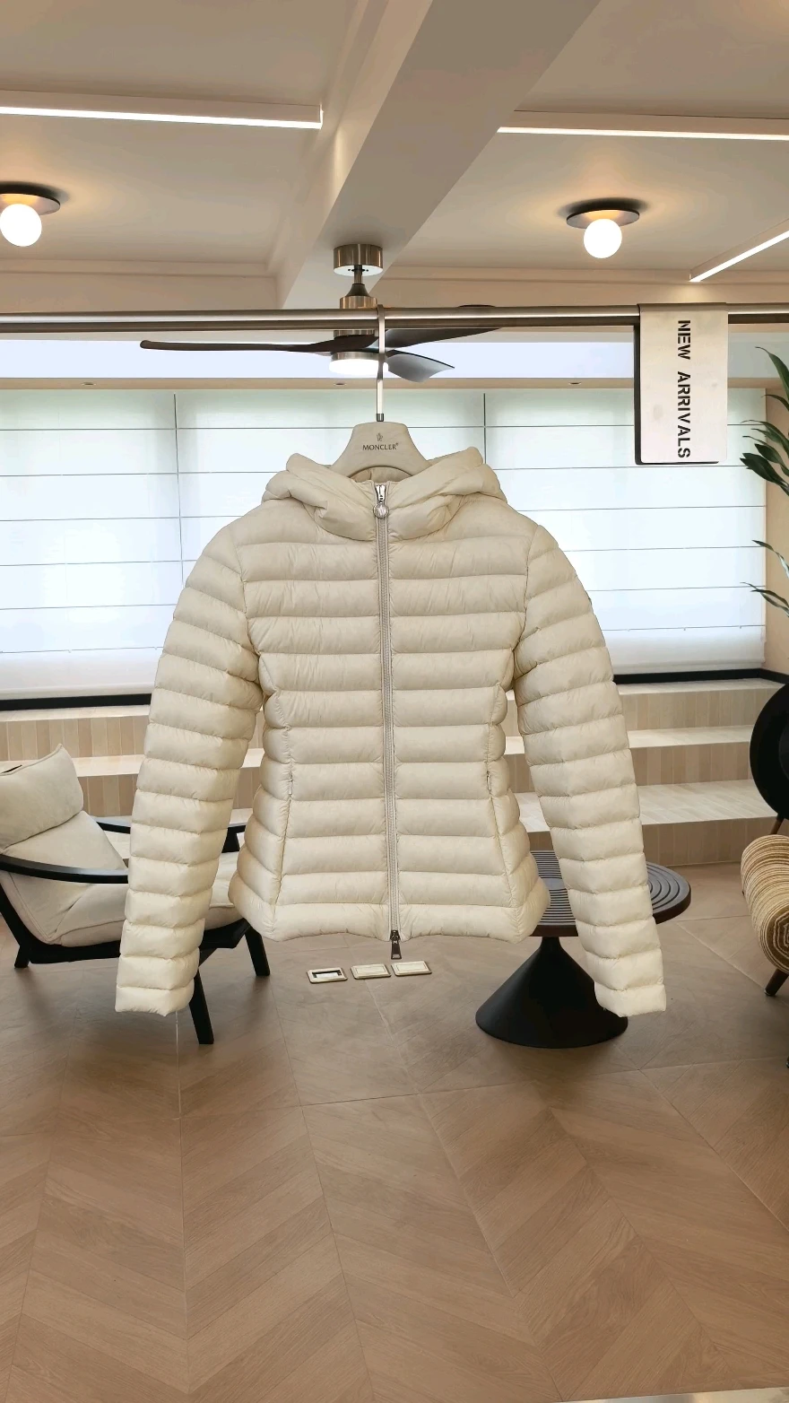 Down Jackets — 9306029f