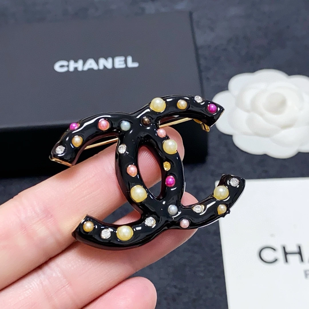 Chanel Jewellery — 54972b15