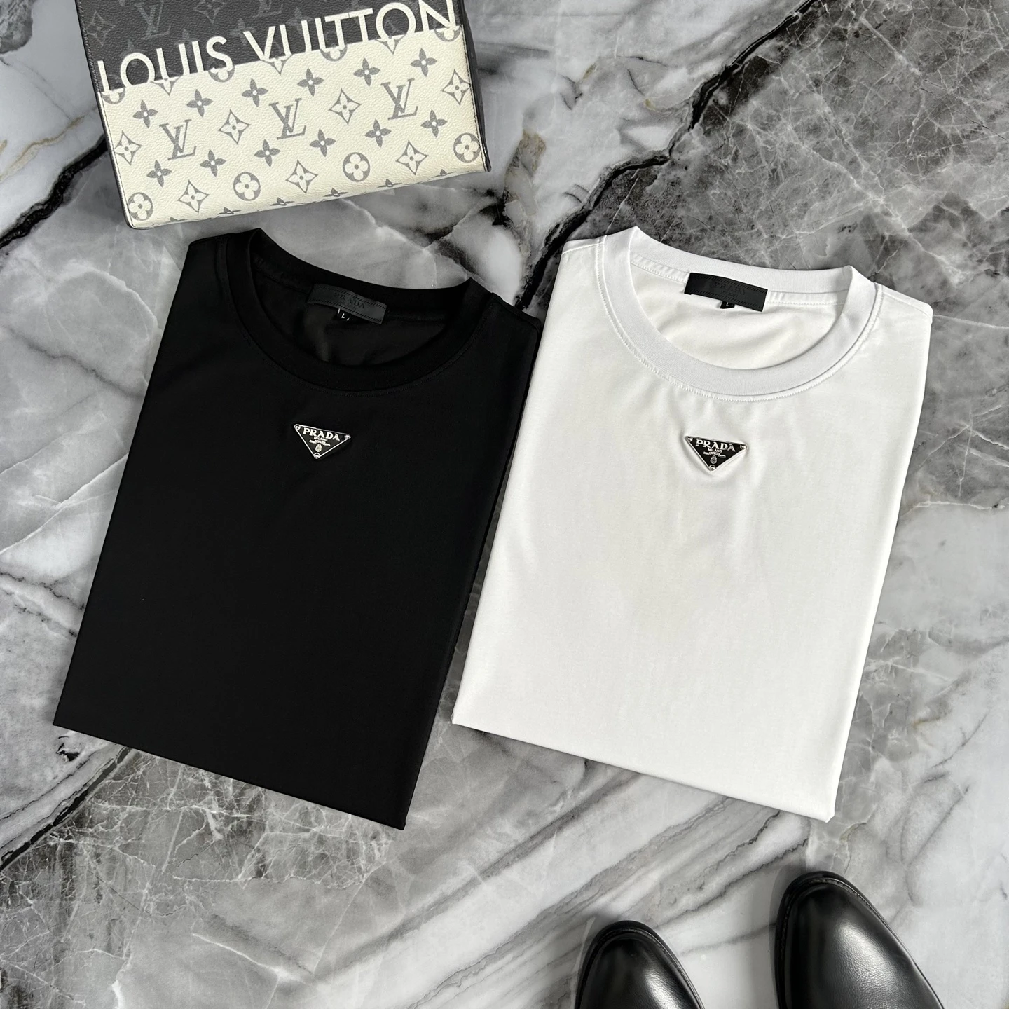 Prada T-Shirt — 4bc3637d