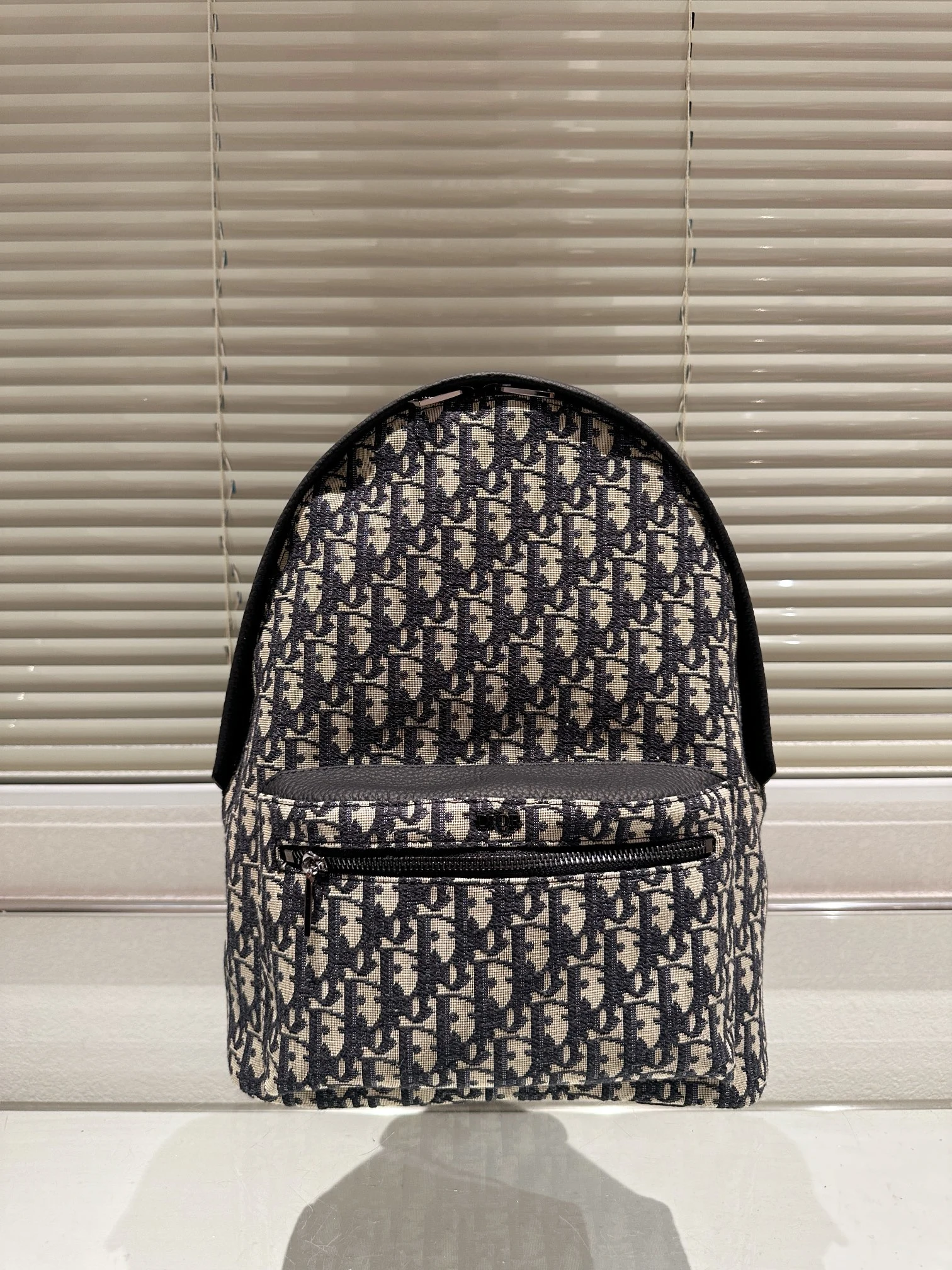 Dior Bag — b04e47fb